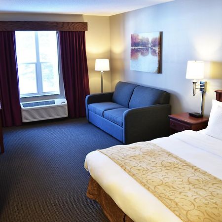Country Inn River Falls Экстерьер фото