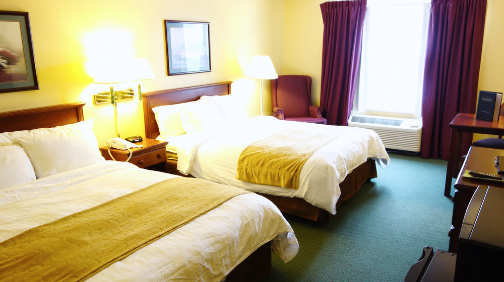 Country Inn River Falls Экстерьер фото